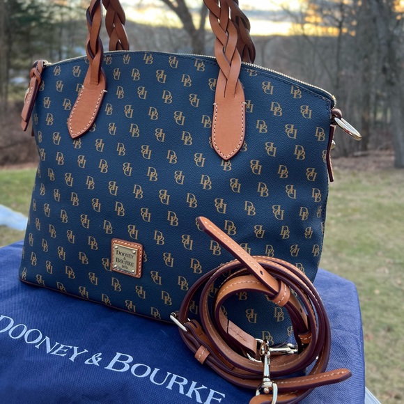DOONEY AND BOURKE BLAKELY CELESTE SIGNATURE LOGO SATCHEL - Picture 9 of 12